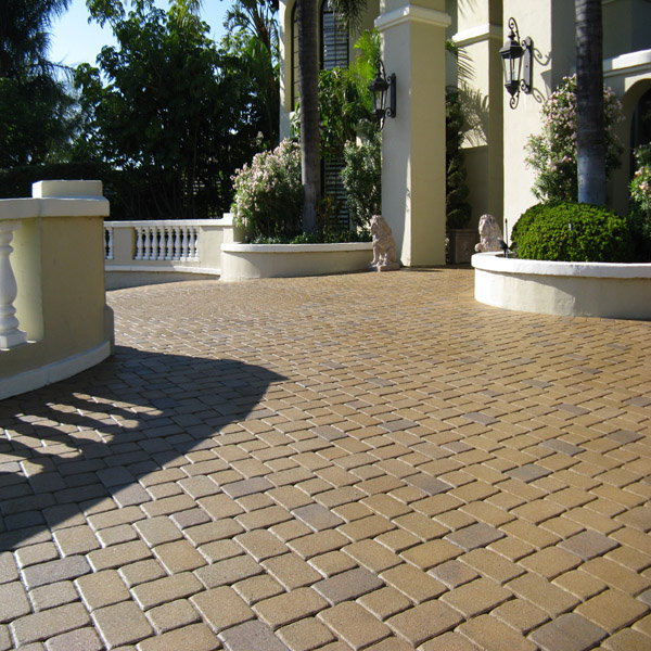 Driveway Cleaning/ Paver Cleaning & Resealing